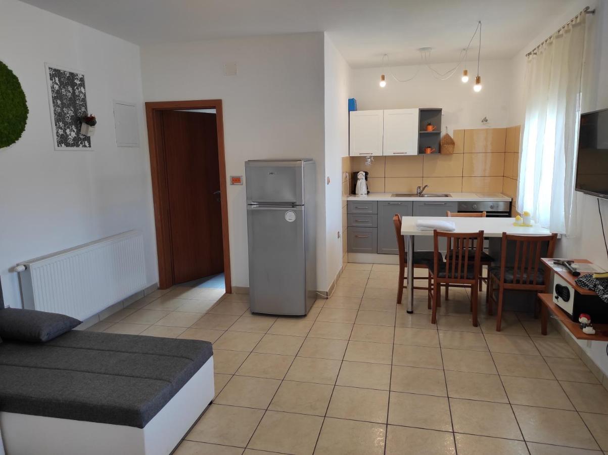 Apartment Joy II Шибеник Экстерьер фото