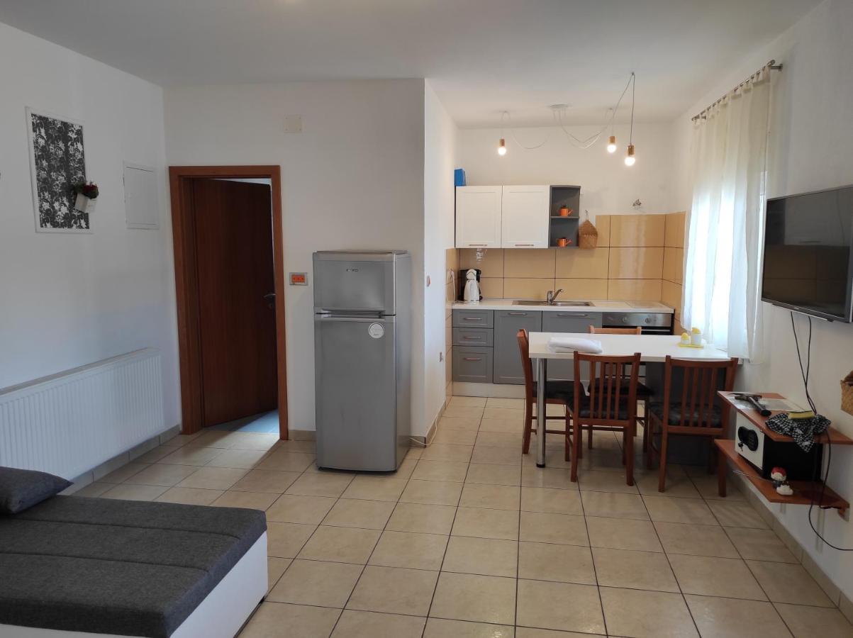 Apartment Joy II Шибеник Экстерьер фото