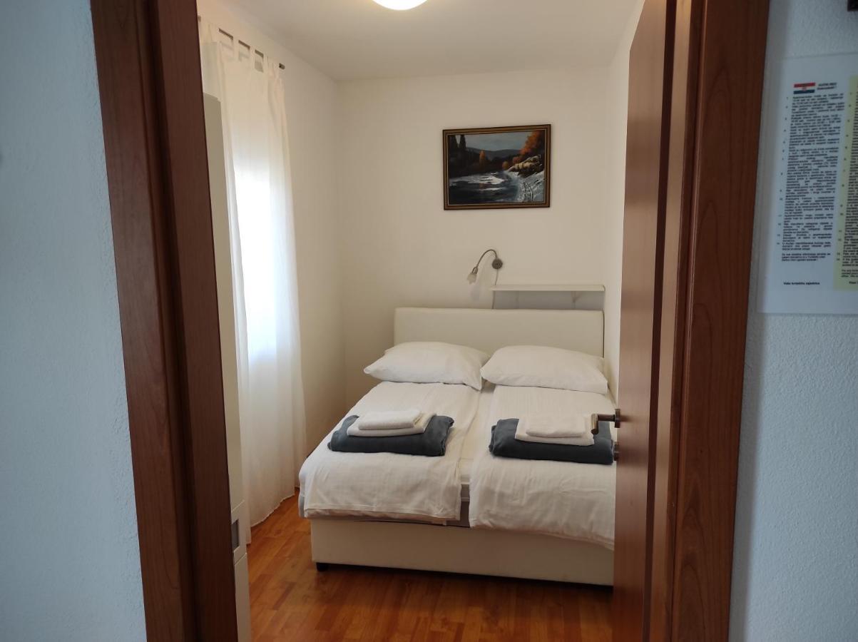 Apartment Joy II Шибеник Экстерьер фото